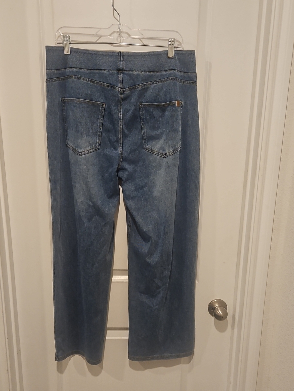 High-Waisted Wide Leg Jeans in Light Denim Blue XL Petite - Picture 4 of 10